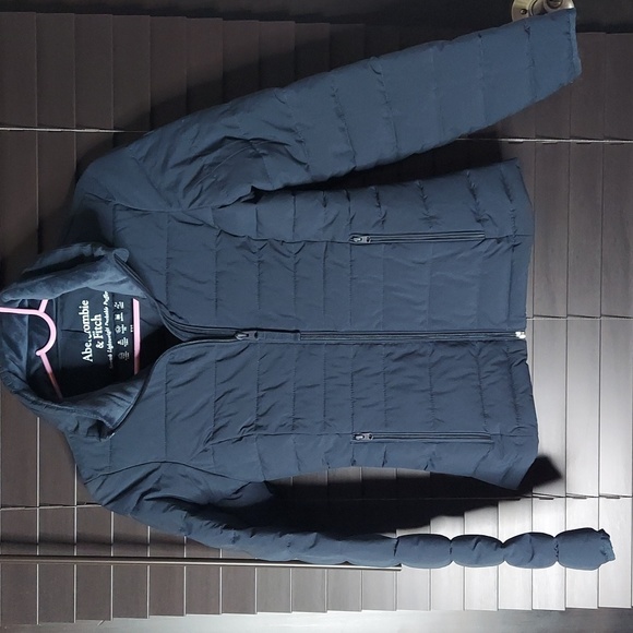 Abercrombie & Fitch NWOT stretch lightweight, packable puffer Jacket - Picture 7 of 15